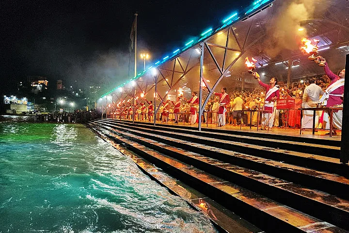 Best places to visit in Rishikesh, Triveni Ghat is one of the most Popular place