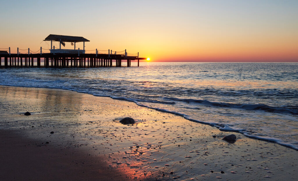 Dona Paula Beach Goa – Where Love Meets the Sea, Best Sunset View