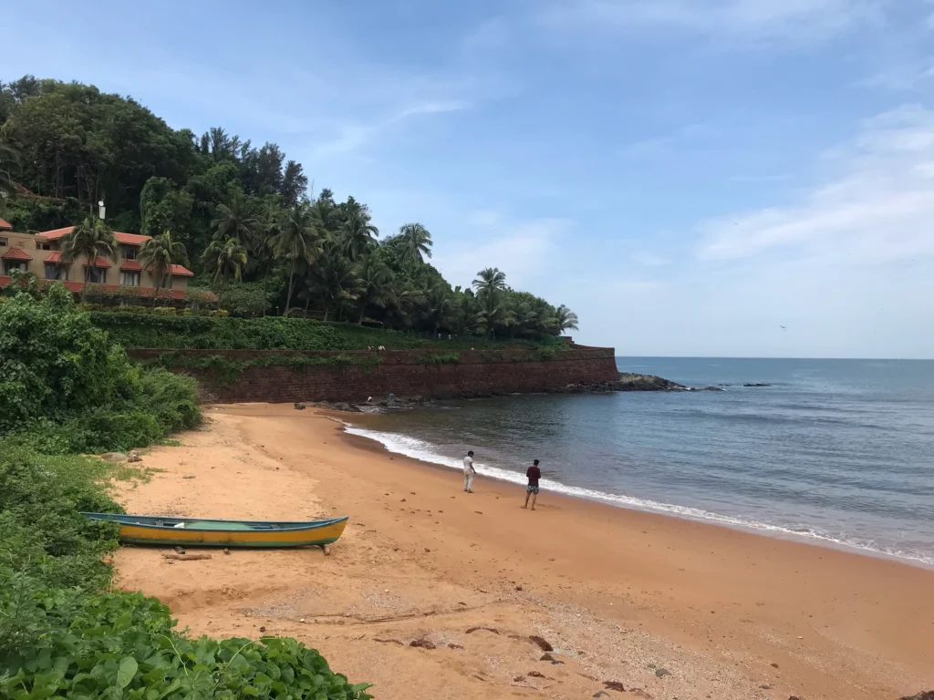Sinquerim Beach Goa – The Golden Gateway to North Goa’s Charm