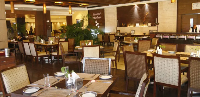 Cafe Chandigarh – Hotel Mountview, Sector 10